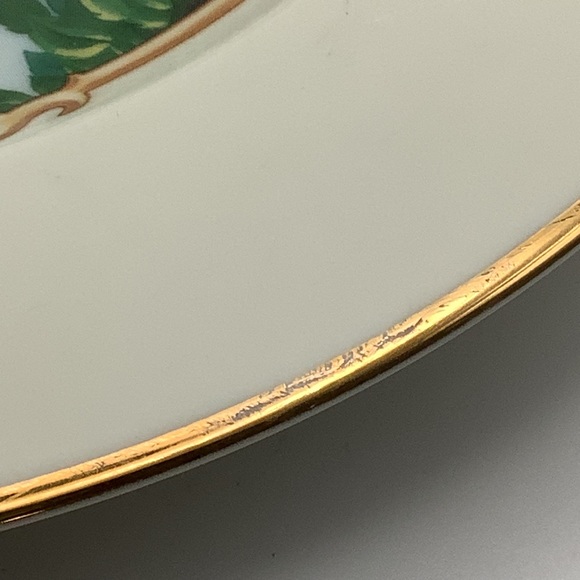 Two Disney Lenox Animated Classics Mickey and Minnie Mouse 8” Dessert Plates - Picture 13 of 14